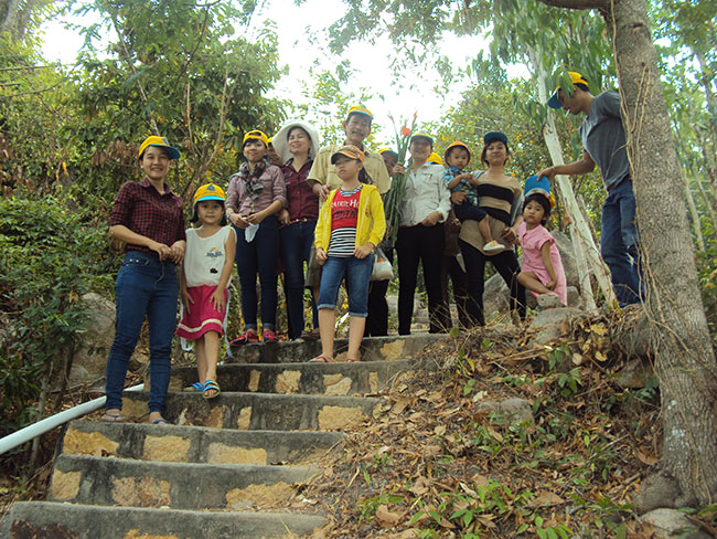 du lich, Đoàn Tham Gia Leo Núi