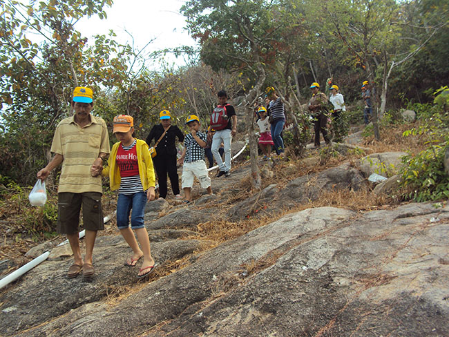 du lich, Đoàn Tham Gia Leo Núi