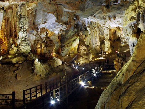 du lich, du lich gia re, tour du lich